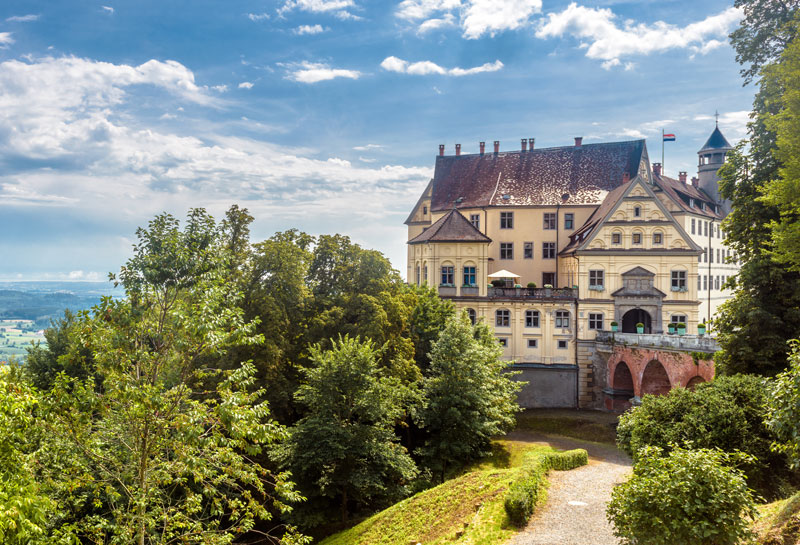 Schloss Heiligenberg am Bodensee - Ausflugsziel der Linzgau-Tour von Fahrrad Weidemann aus Überlingen