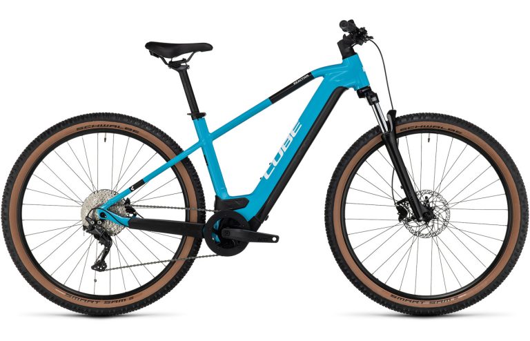 Cube Reaction Hybrid ONE 500 skyblue´n´white XL