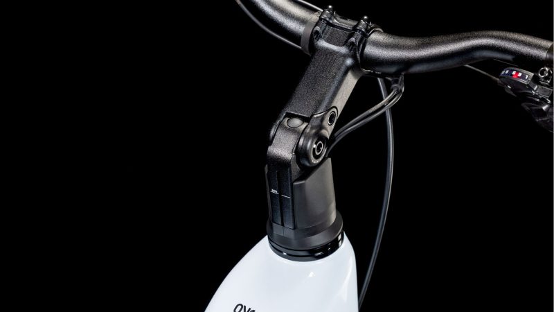 Cube Kathmandu Hybrid ONE 600 polarwhite´n´black Tiefeinsteiger – Bild 5