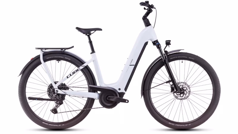 Cube Kathmandu Hybrid ONE 600 polarwhite´n´black Tiefeinsteiger