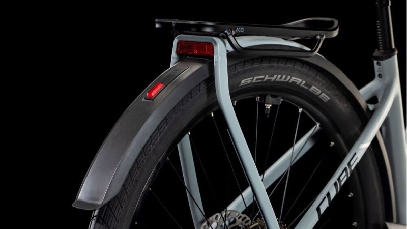 Cube Kathmandu Hybrid EX 800 haze´n´black Trapez 5