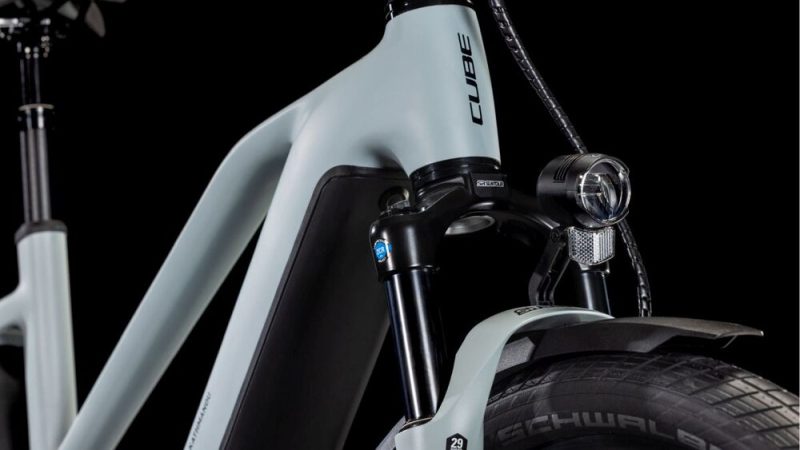 Cube Kathmandu Hybrid EX 800 haze´n´black Trapez 6