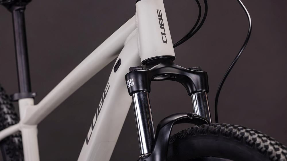 Cube Aim Pro greige´n´titan front