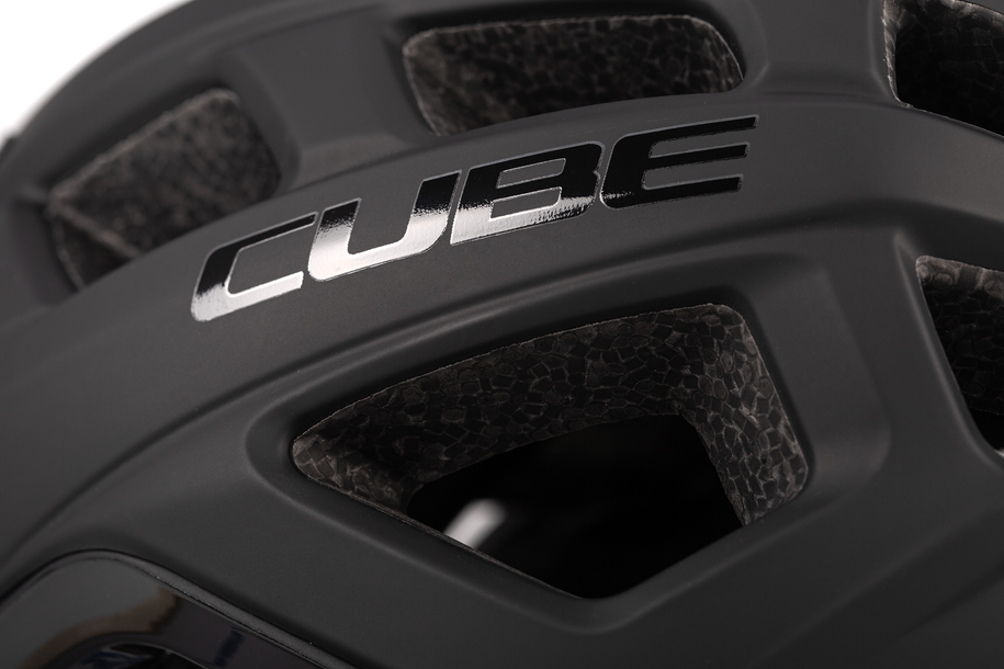 CUBE Helm ROAD RACE 02