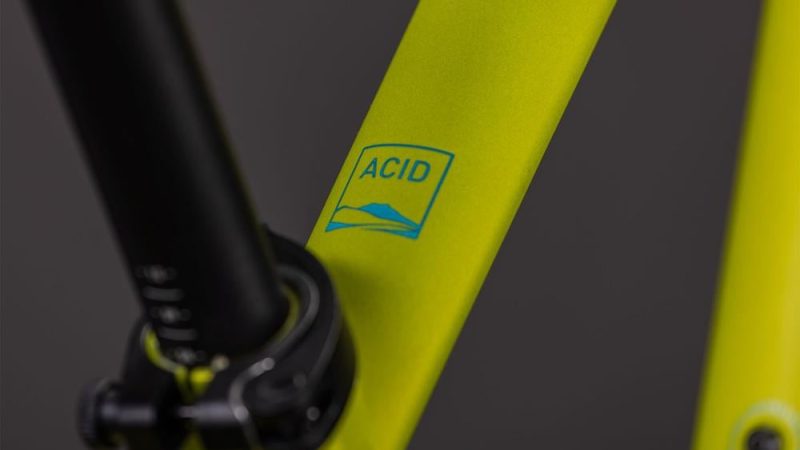 Cube Acid 260 Disc lizard´n´blue Trapez Sattelstütze