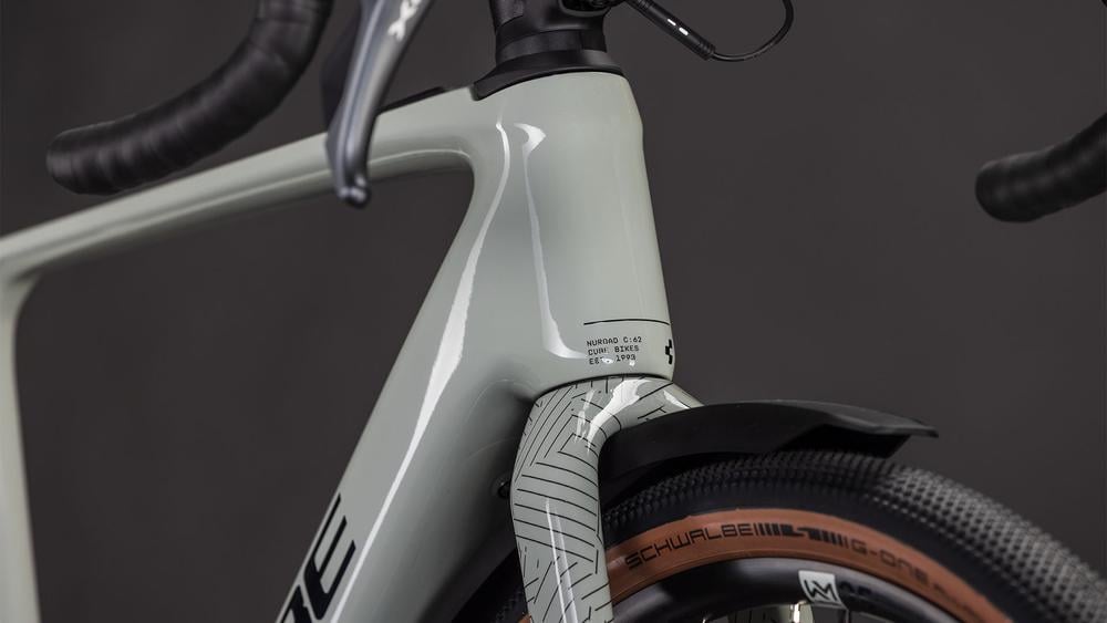 Cube Nuroad Hybrid C62 Race 400X FE reedbeige´n´black Front