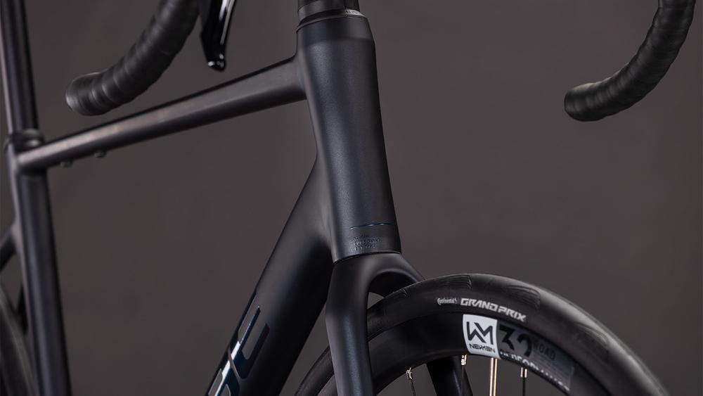 Cube Attain SLX coal n prism Front