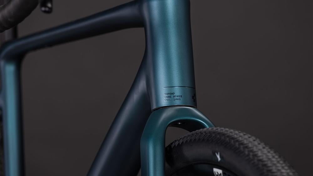 Cube Nuroad Race royalgreen´n´black Front