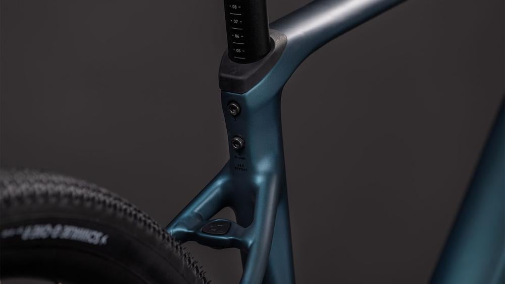 Cube Nuroad Race royalgreen´n´black Sattelstütze