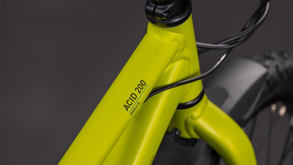 Cube Acid 200 Disc FE lizard´n´blue 2026 Schrift