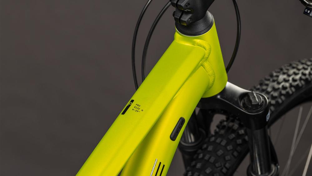 Cube Aim Pro Trapez lizard´n´black 2026 Schrift