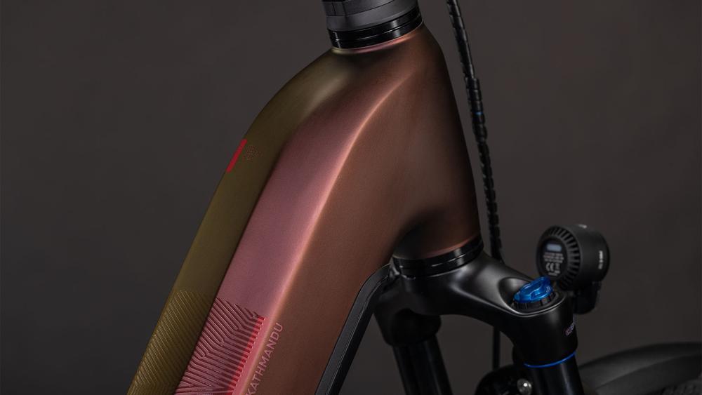 Cube Kathmandu Hybrid Pro 800 sunglow´n´chrome Schrift