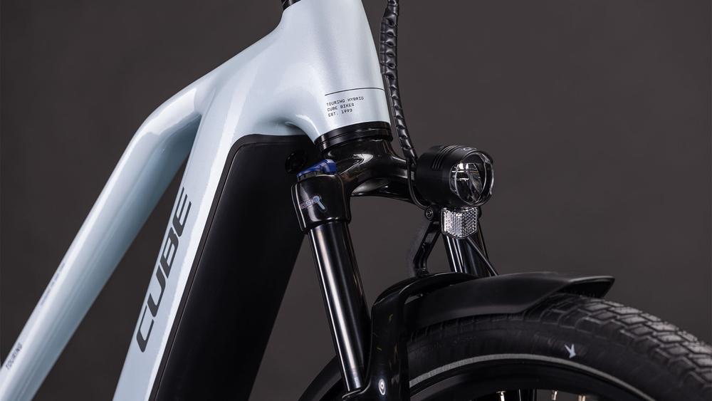 Cube Touring Hybrid ONE 600 glacier´n´reflex Front