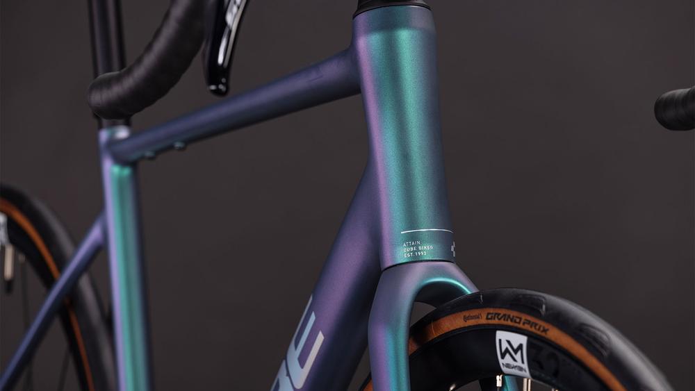 Cube Attain SLX smaragdgrey´n´prism Front