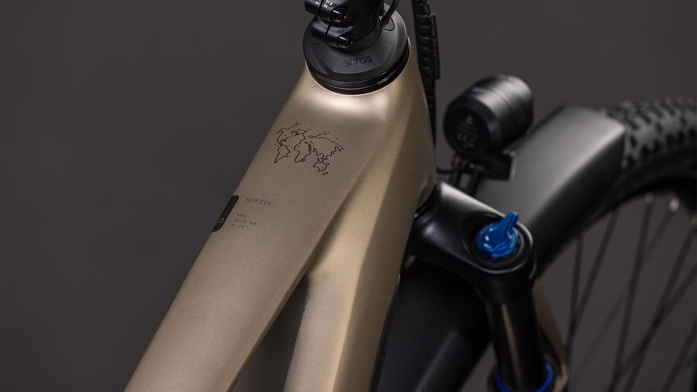 Cube Nuride Hybrid Pro 800 flashstone´n´chrome Schrift