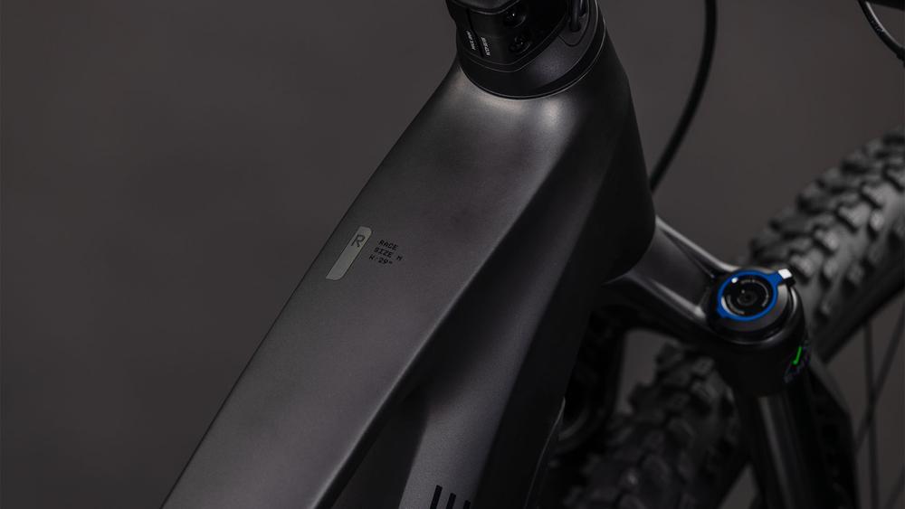 Cube Stereo Hybrid ONE22 Race 800 slabgrey´n´chrome Schrift