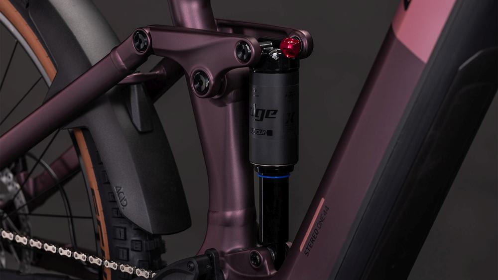 Cube Stereo Hybrid ONE44 Pro 800 shiftblush´n´raisin Dämpfer unten