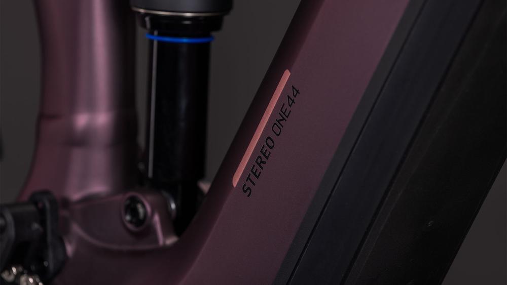 Cube Stereo Hybrid ONE44 Pro 800 shiftblush´n´raisin Rahmen