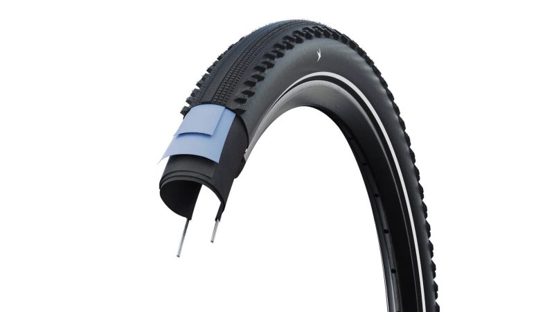 91ab072de380 Schwalbe Motion Hurricane 26