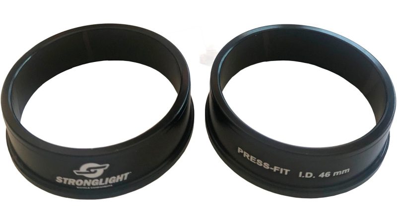 stronglight innenlager adapter schwarz 1