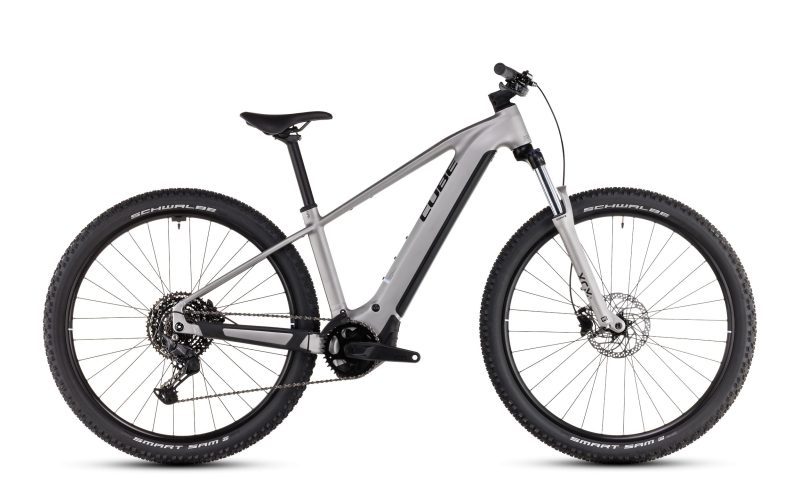 Cube Reaction Hybrid ONE 800 silver´n´black XL